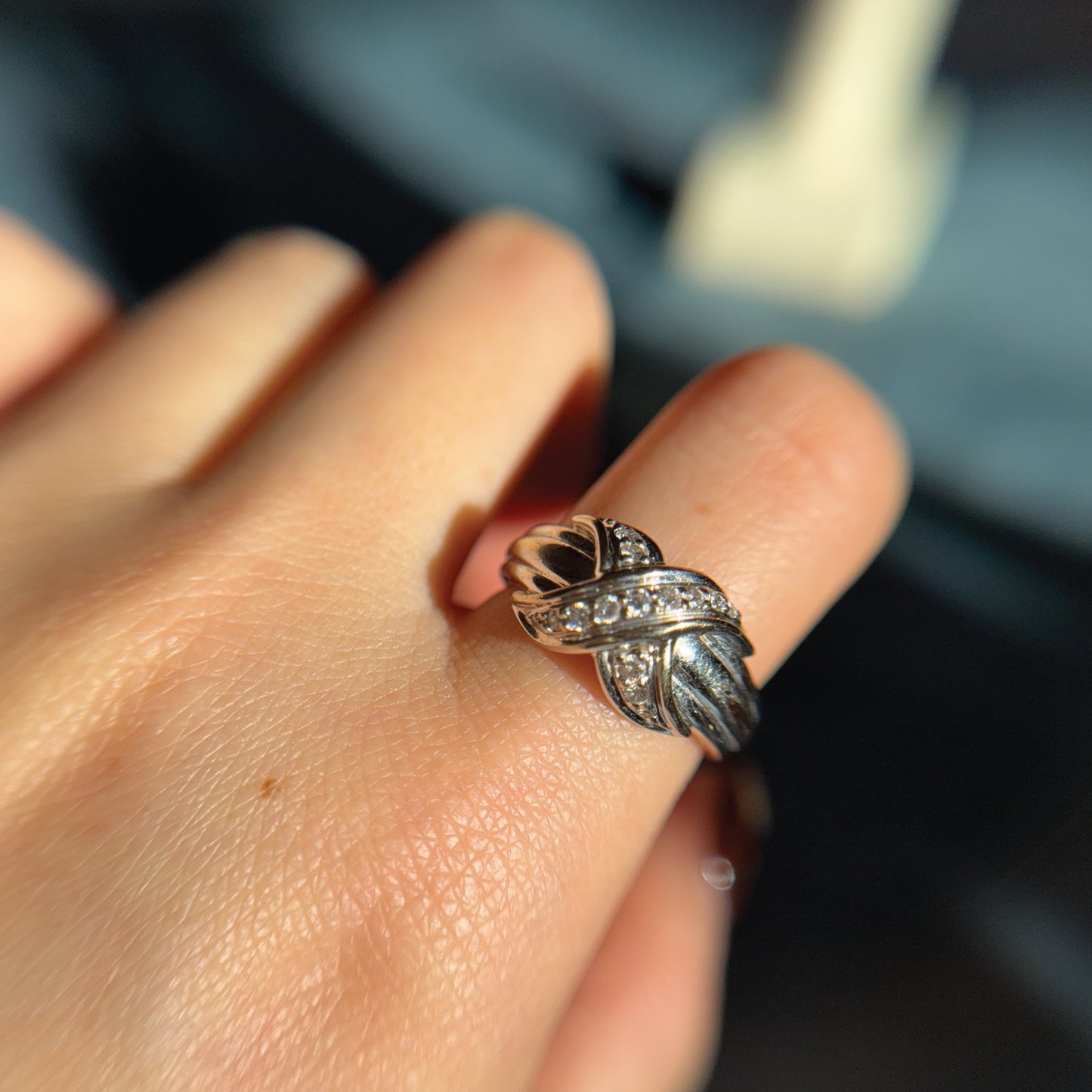 Tiffany & Co Signature Ring (18K White Gold Diamond)
